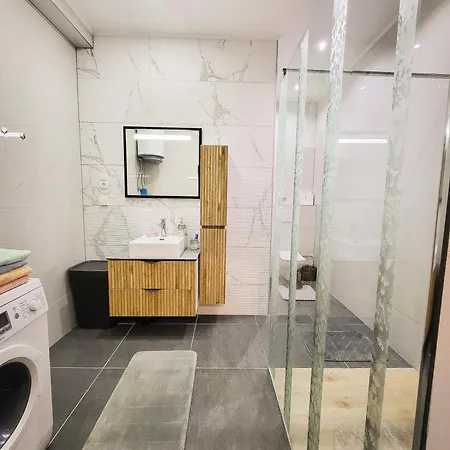 Apartment Dinarika